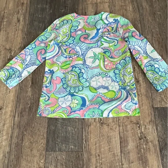 Lilly Pulitzer Amelia Island Tunic in Conch Republic Blue. S - Picture 9 of 9